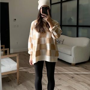 TALULAH Cream and Tan Checkered Sweater
